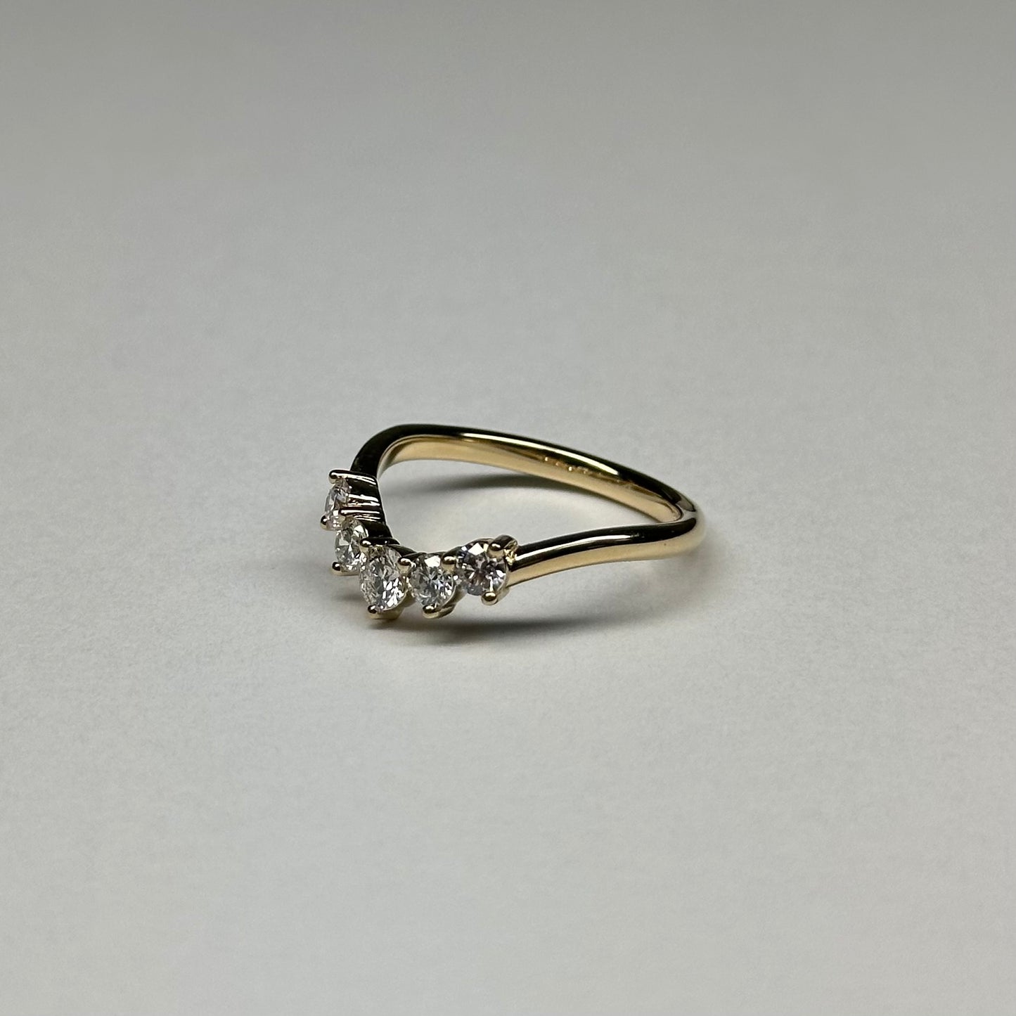14K Contour Lab Diamond Ring