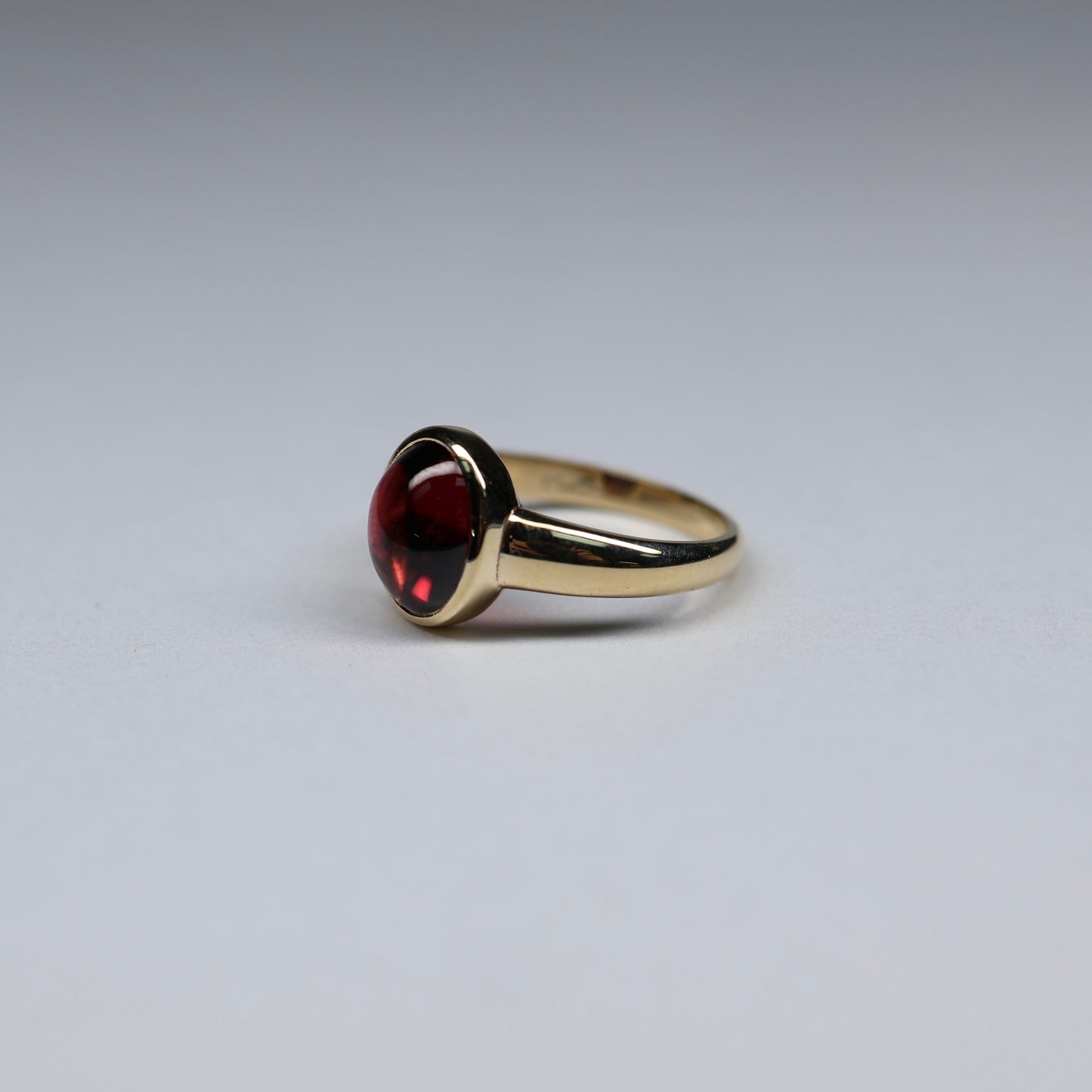 14K Garnet Cabochon Ring