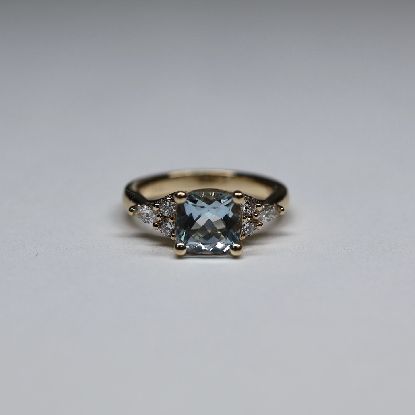 14K Aquamarine Diamond Ring