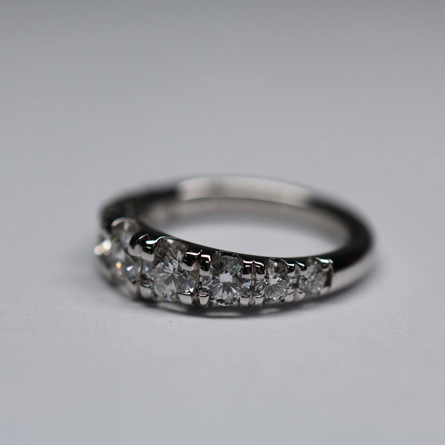 14K Lab Diamond Band