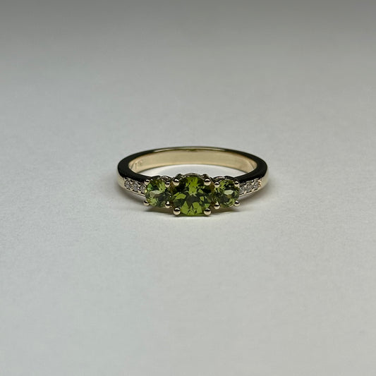 14K Peridot Diamond Ring
