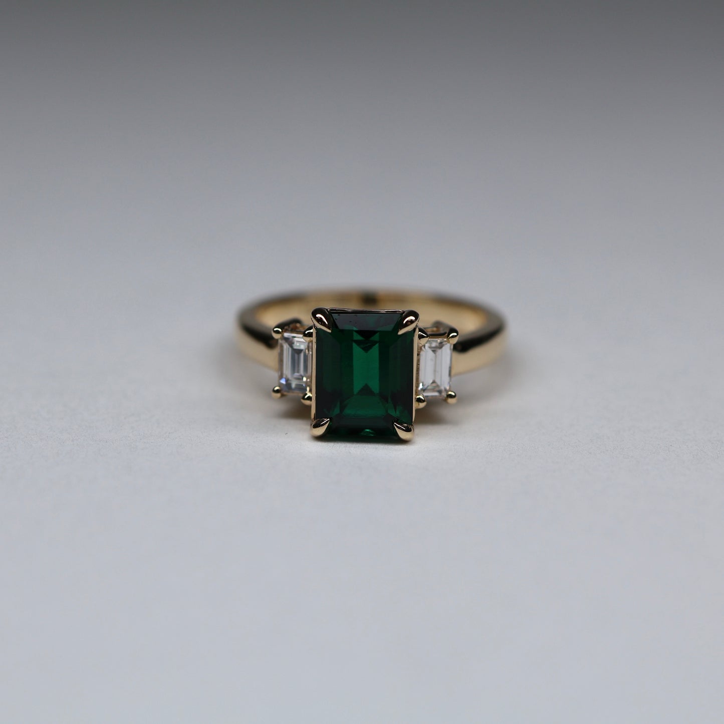 14 Emerald Diamond Ring