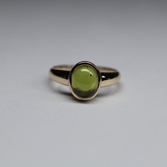 14K Peridot Cabochon Ring