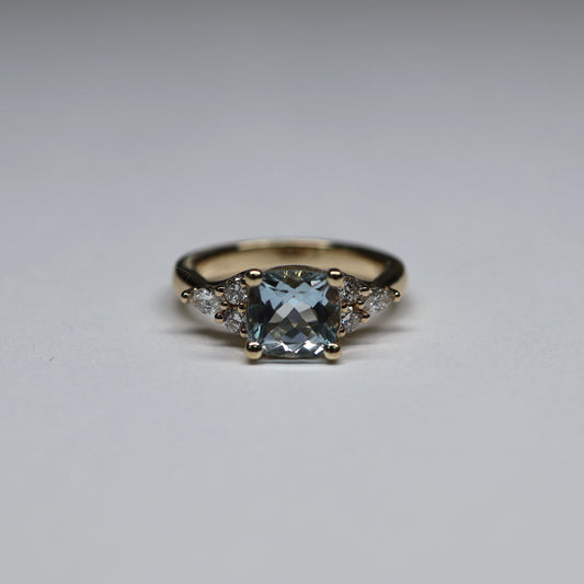14K Aquamarine Diamond Ring