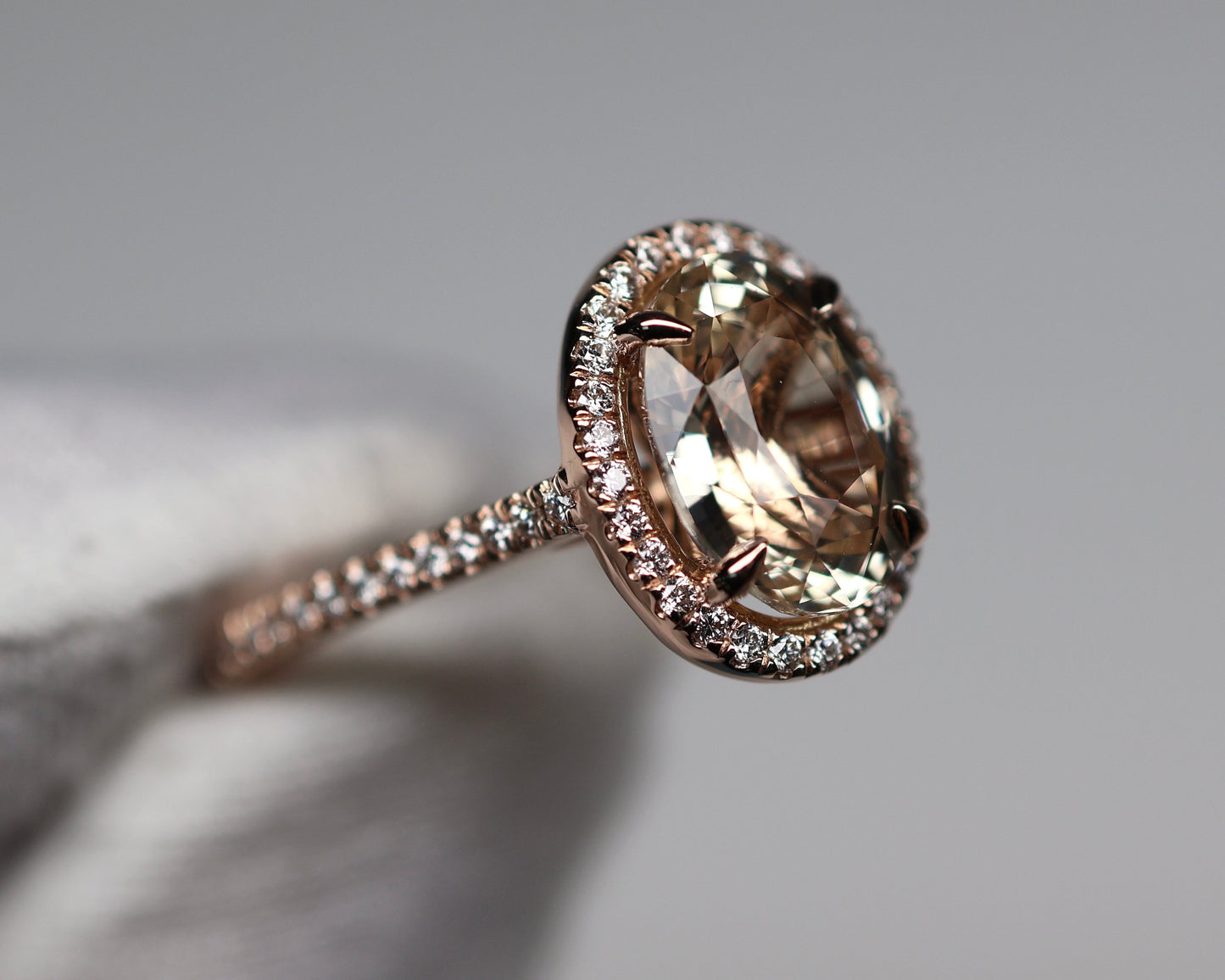 GIA 4.06 Carat Champagne Peach Sapphire Engagement Ring