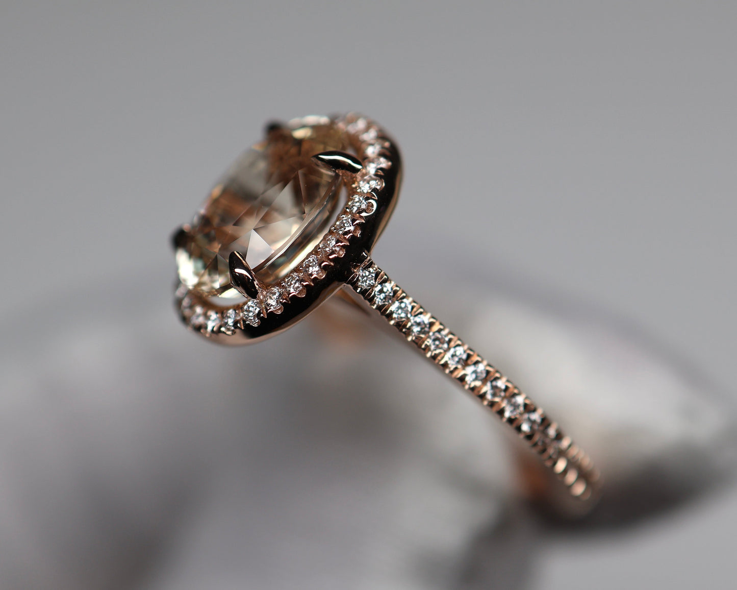 GIA 4.06 Carat Champagne Peach Sapphire Engagement Ring